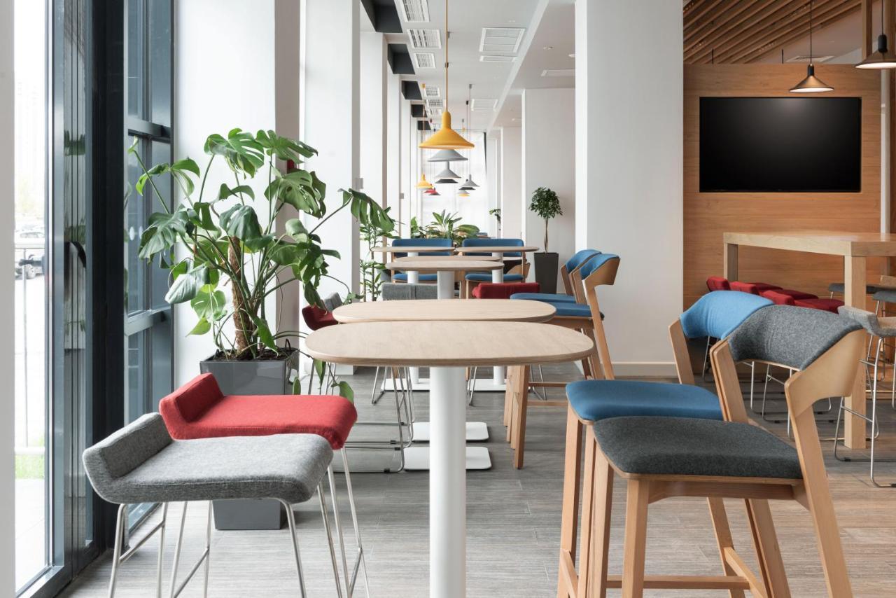 Holiday Inn Express - Astana - Turan By Ihg Ngoại thất bức ảnh
