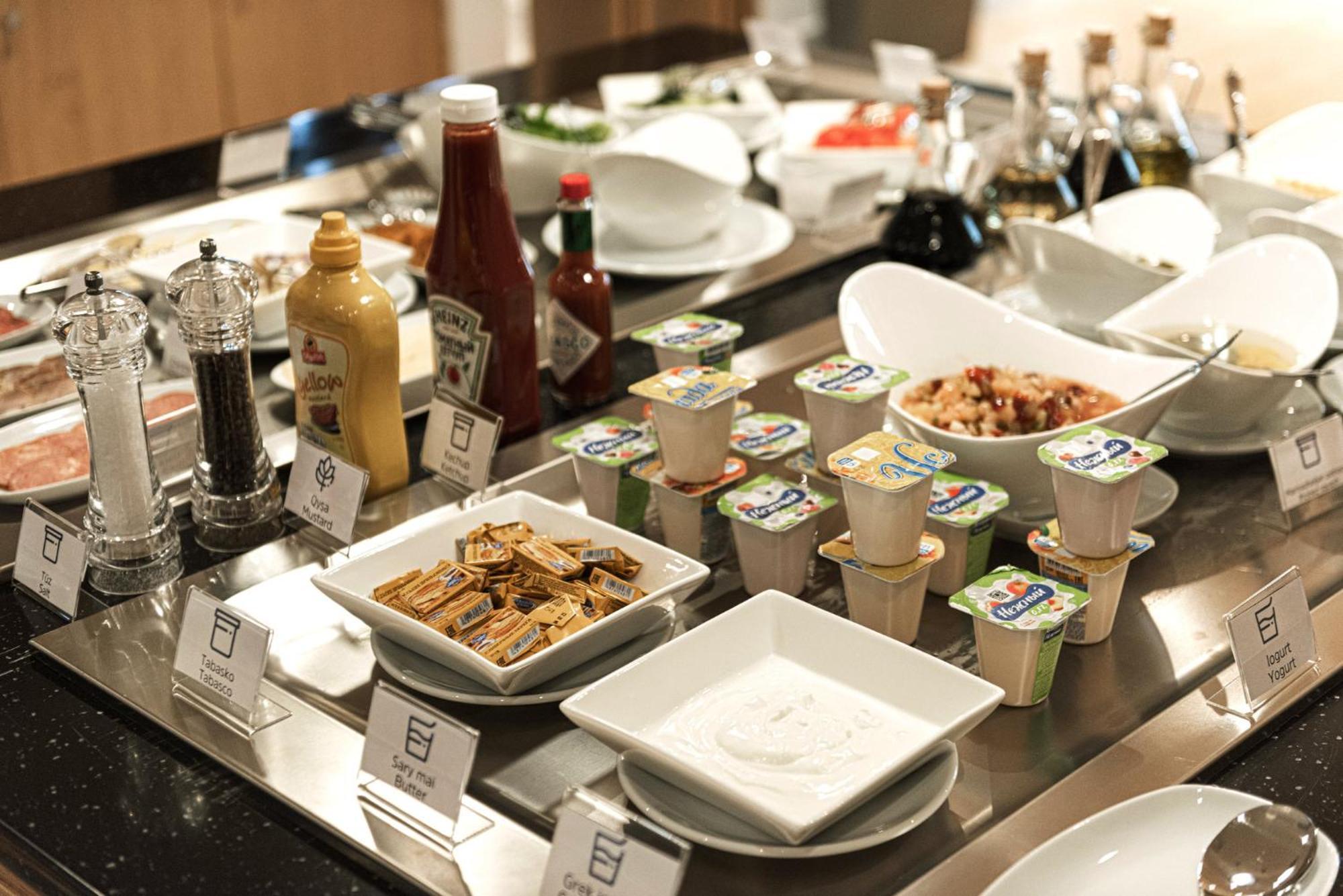 Holiday Inn Express - Astana - Turan By Ihg Ngoại thất bức ảnh