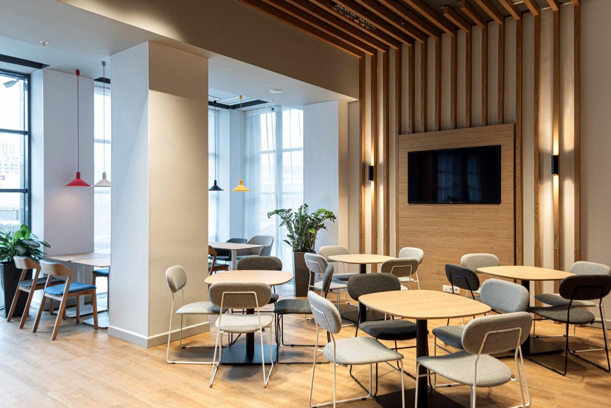Holiday Inn Express - Astana - Turan By Ihg Ngoại thất bức ảnh