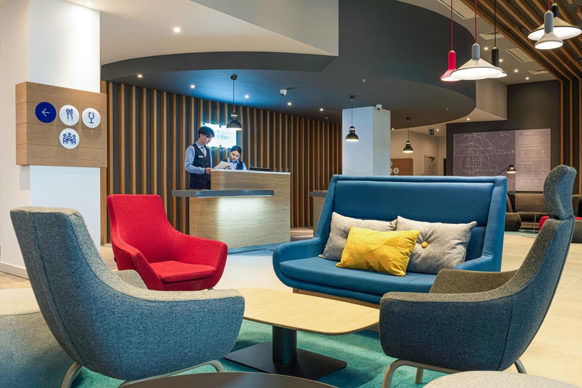 Holiday Inn Express - Astana - Turan By Ihg Ngoại thất bức ảnh